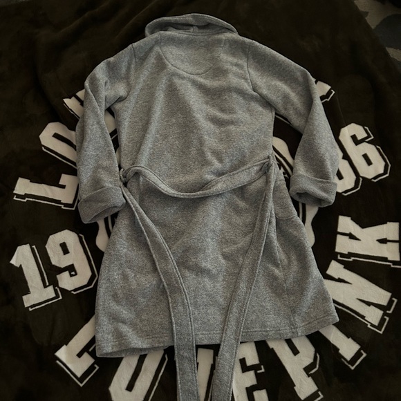 Victoria Secret Grey Robe💕💕 - Picture 6 of 7